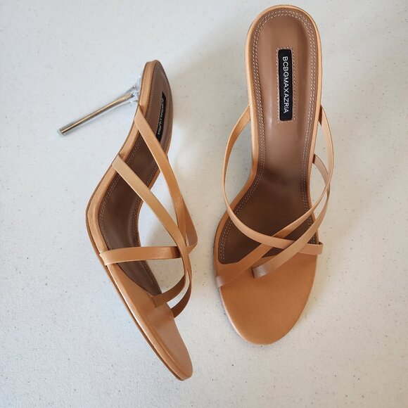 BCBGMaxAzria Sandals "NEW" - Picture 10 of 16